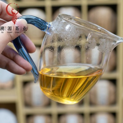 易武 传世绿印 普洱生茶饼357g云南古树七子饼茶厂家直销茶叶批发图3