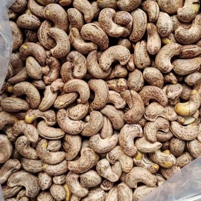 越南腰果原料散装桶装A170炭烧盐焗带皮坚果干果整箱大量批发图2