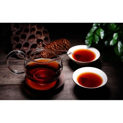 七彩孔雀普洱茶熟茶饼勐海黎明星火茶厂金孔雀357g厚阔茶叶图4