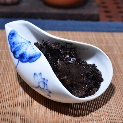 延初茶业 云南普洱茶 熟茶饼茶 陈年 老普洱 古树茶 厂家 直接发货图4